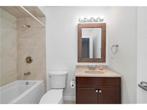 19-8038 Yonge Street, Thornhill, ON - Indoor Photo Showing Bathroom