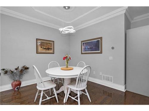 19-8038 Yonge Street, Thornhill, ON - Indoor Photo Showing Dining Room