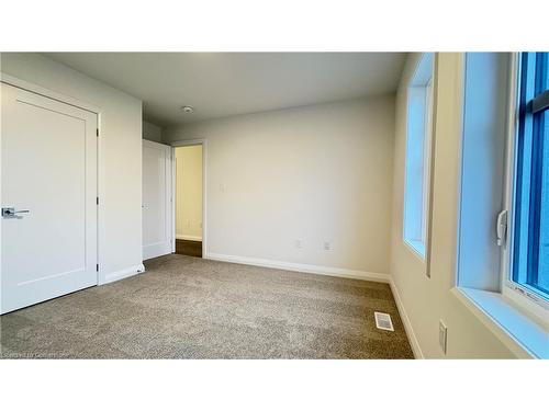 28 Sagewood Drive, Hamilton, ON - Indoor Photo Showing Other Room