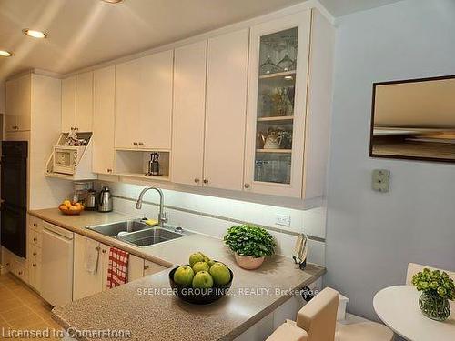 1856 Briarcrook Crescent, Mississauga, ON - Indoor Photo Showing Kitchen With Double Sink