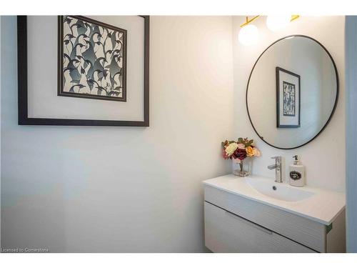 103 Kay Crescent, Fergus, ON - Indoor Photo Showing Bathroom