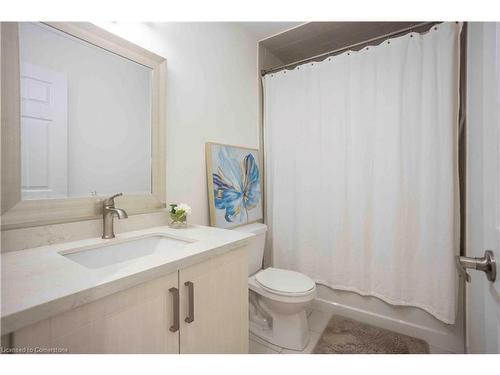 103 Kay Crescent, Fergus, ON - Indoor Photo Showing Bathroom