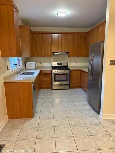 4781 Half Moon Grove, Mississauga, ON - Indoor Photo Showing Kitchen With Double Sink