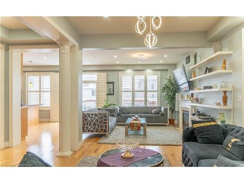 584 Pinery Trail, Waterloo, ON - Indoor Photo Showing Living Room