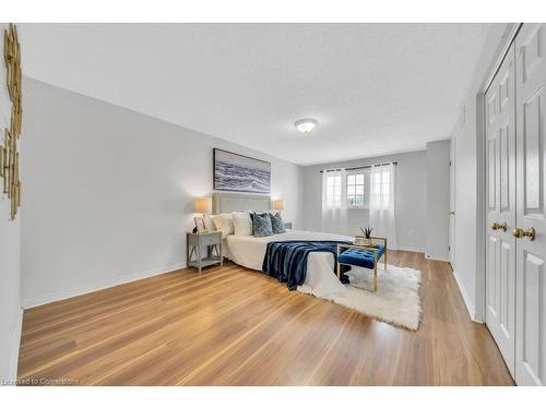 248 Activa Avenue N, Kitchener, ON - Indoor Photo Showing Bedroom