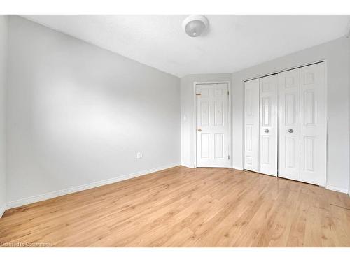 248 Activa Avenue N, Kitchener, ON - Indoor Photo Showing Other Room