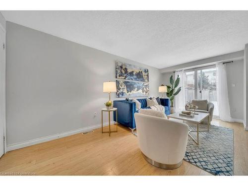 248 Activa Avenue N, Kitchener, ON - Indoor Photo Showing Living Room