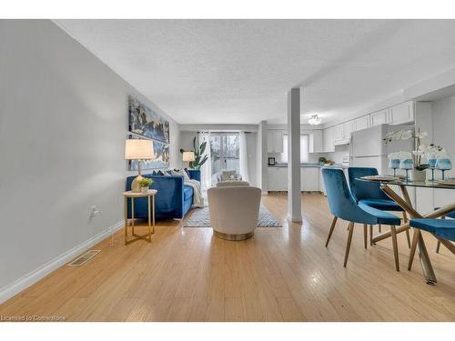 248 Activa Avenue N, Kitchener, ON - Indoor Photo Showing Dining Room