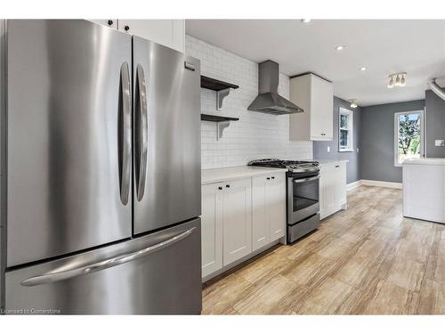 136 Brantdale Avenue, Hamilton, ON - Indoor Photo Showing Kitchen With Stainless Steel Kitchen With Upgraded Kitchen