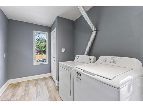 136 Brantdale Avenue, Hamilton, ON - Indoor Photo Showing Laundry Room