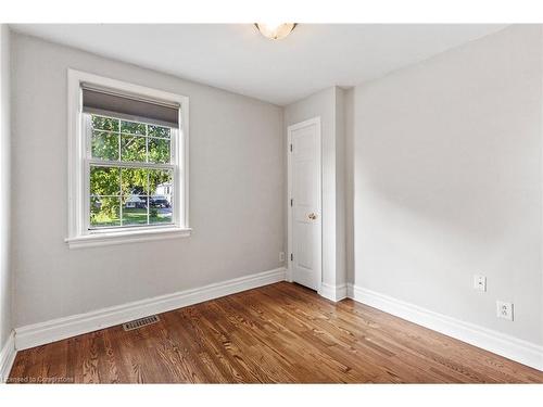 136 Brantdale Avenue, Hamilton, ON - Indoor Photo Showing Other Room