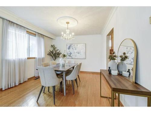 3510 Riverspray Crescent, Mississauga, ON - Indoor Photo Showing Dining Room