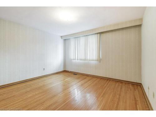 3510 Riverspray Crescent, Mississauga, ON - Indoor Photo Showing Other Room