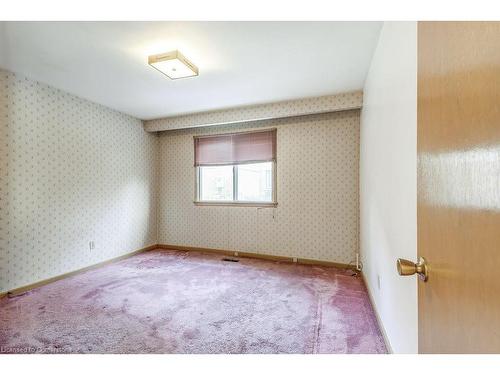 3510 Riverspray Crescent, Mississauga, ON - Indoor Photo Showing Other Room