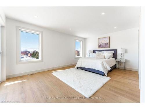 73 Trailview Drive Drive, Tillsonburg, ON - Indoor Photo Showing Bedroom