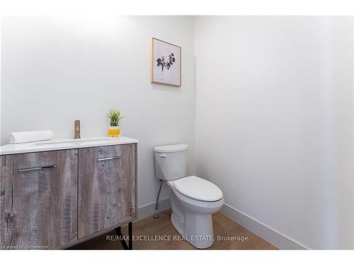 73 Trailview Drive Drive, Tillsonburg, ON - Indoor Photo Showing Bathroom