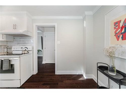 62 Berkshire Square, Brampton, ON - Indoor Photo Showing Kitchen