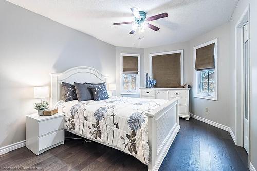 7326 Aspen Avenue, Mississauga, ON - Indoor Photo Showing Bedroom