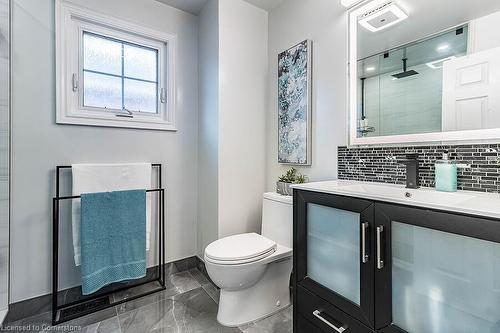 7326 Aspen Avenue, Mississauga, ON - Indoor Photo Showing Bathroom