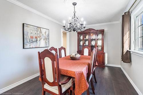 7326 Aspen Avenue, Mississauga, ON - Indoor Photo Showing Dining Room