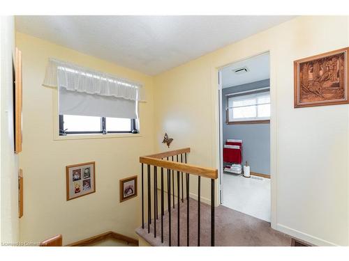 52 Wallis Crescent, Toronto, ON - Indoor Photo Showing Other Room