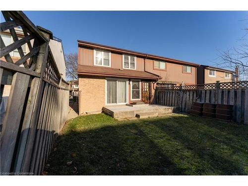 52 Wallis Crescent, Toronto, ON - Outdoor