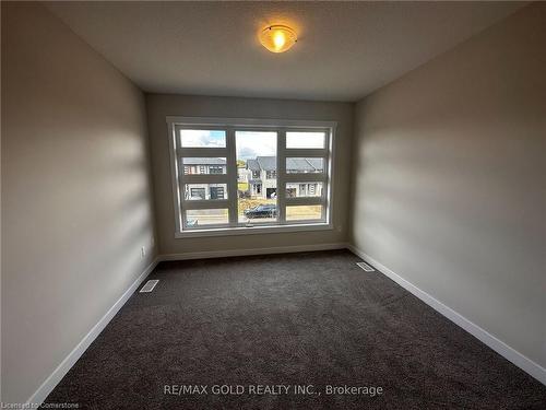 17 Wilkinson Avenue, Cambridge, ON - Indoor Photo Showing Other Room