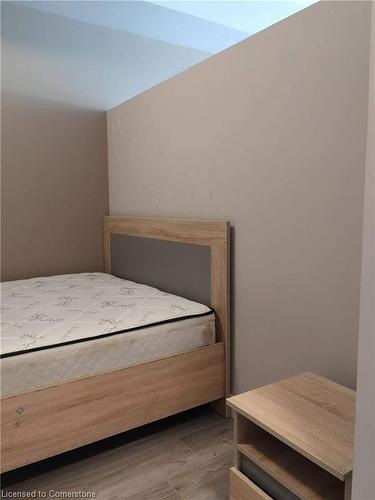 227-308 Lester Street Street, Waterloo, ON - Indoor Photo Showing Bedroom