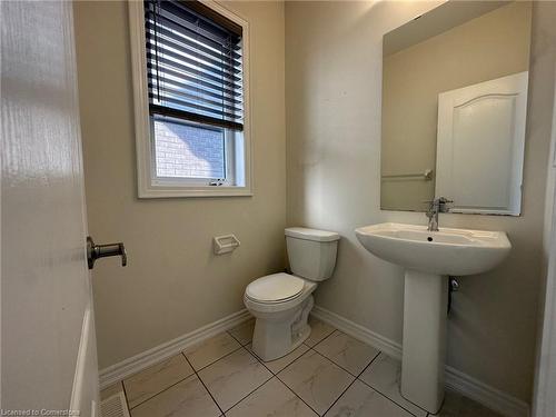 4 Amos Avenue, Brantford, ON - Indoor Photo Showing Bathroom