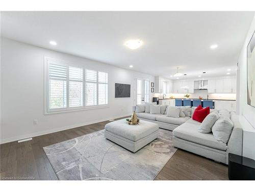 127 Court Drive, Paris, ON - Indoor Photo Showing Living Room