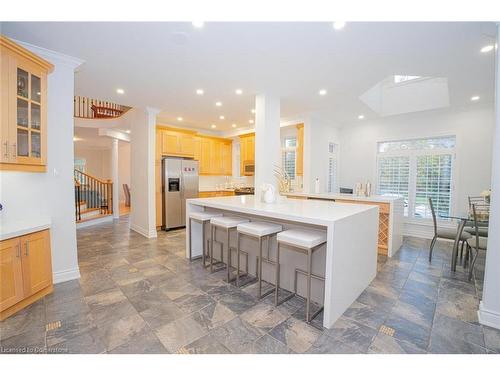 50 Islandview Way, Stoney Creek, ON - Indoor Photo Showing Kitchen