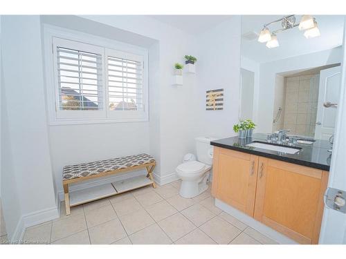 50 Islandview Way, Stoney Creek, ON - Indoor Photo Showing Bathroom