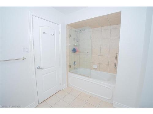 50 Islandview Way, Stoney Creek, ON - Indoor Photo Showing Bathroom