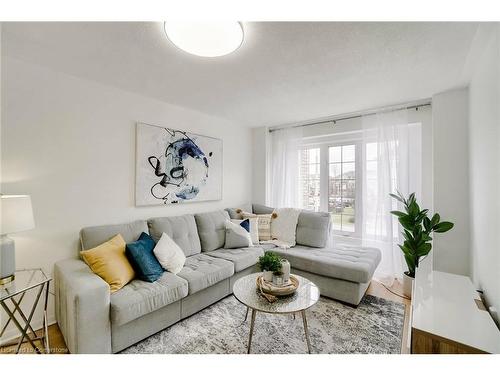 40 Ohara Lane, Ancaster, ON - Indoor Photo Showing Living Room