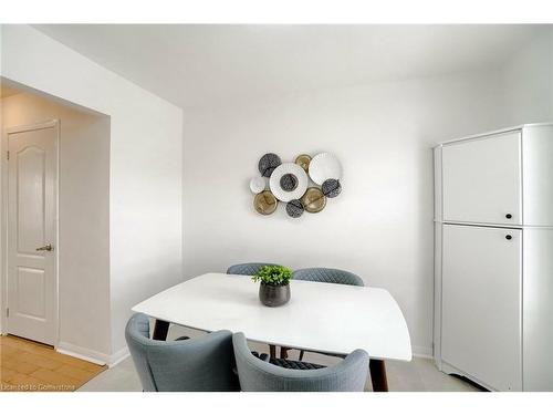 40 Ohara Lane, Ancaster, ON - Indoor Photo Showing Dining Room