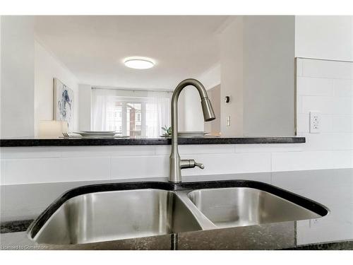 40 Ohara Lane, Ancaster, ON - Indoor Photo Showing Kitchen With Double Sink