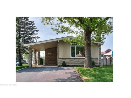 Upper-124 Roberts Crescent, Kitchener, ON - Outdoor