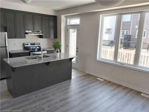 3302 Carding Mill Trail, Oakville, ON - Indoor Photo Showing Kitchen With Stainless Steel Kitchen With Upgraded Kitchen