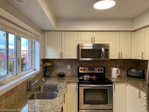 28-2508 Post Road, Oakville, ON - Indoor Photo Showing Kitchen With Double Sink