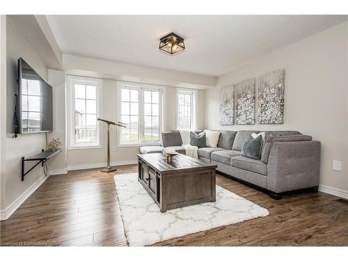 38-420 Linden Drive, Cambridge, ON - Indoor Photo Showing Living Room