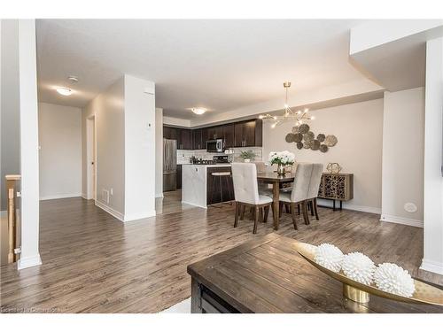 38-420 Linden Drive, Cambridge, ON - Indoor Photo Showing Dining Room