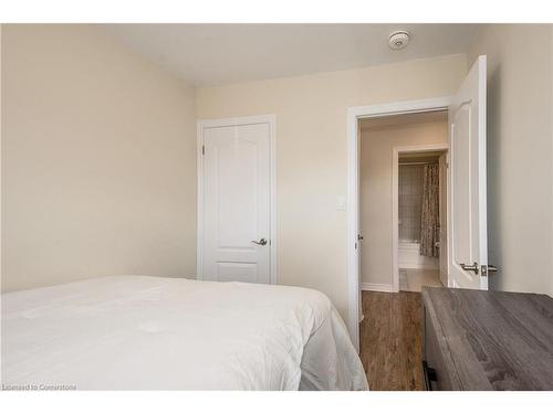 38-420 Linden Drive, Cambridge, ON - Indoor Photo Showing Bedroom