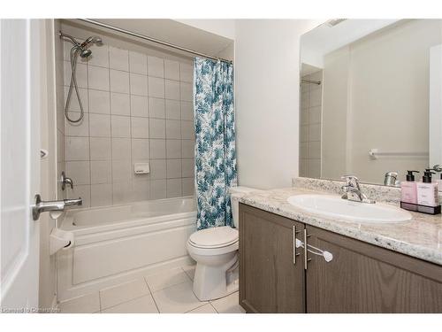 38-420 Linden Drive, Cambridge, ON - Indoor Photo Showing Bathroom