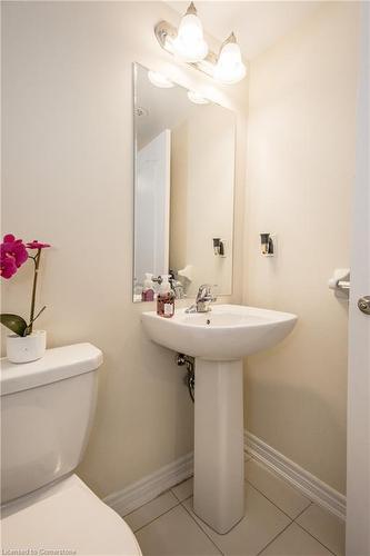 38-420 Linden Drive, Cambridge, ON - Indoor Photo Showing Bathroom