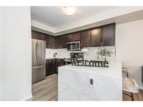 38-420 Linden Drive, Cambridge, ON - Indoor Photo Showing Kitchen With Stainless Steel Kitchen