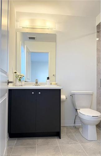 64 Masters Street, Welland, ON - Indoor Photo Showing Bathroom