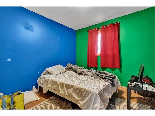 702159 5 Side Road, Chatsworth, ON - Indoor Photo Showing Bedroom