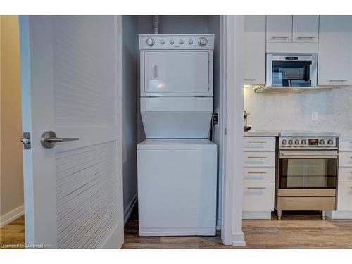 10-233 Broward Way, Innisfil, ON - Indoor Photo Showing Laundry Room