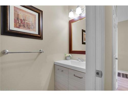 99 Westwinds Drive, London, ON - Indoor Photo Showing Bathroom