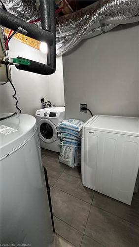 304 Shady Glen Crescent, Kitchener, ON - Indoor Photo Showing Laundry Room